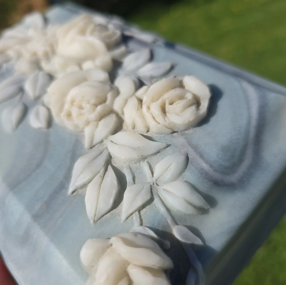 Avondale Crushed Glass Box Velvet Lined - Floral - Vintage Roses Blue